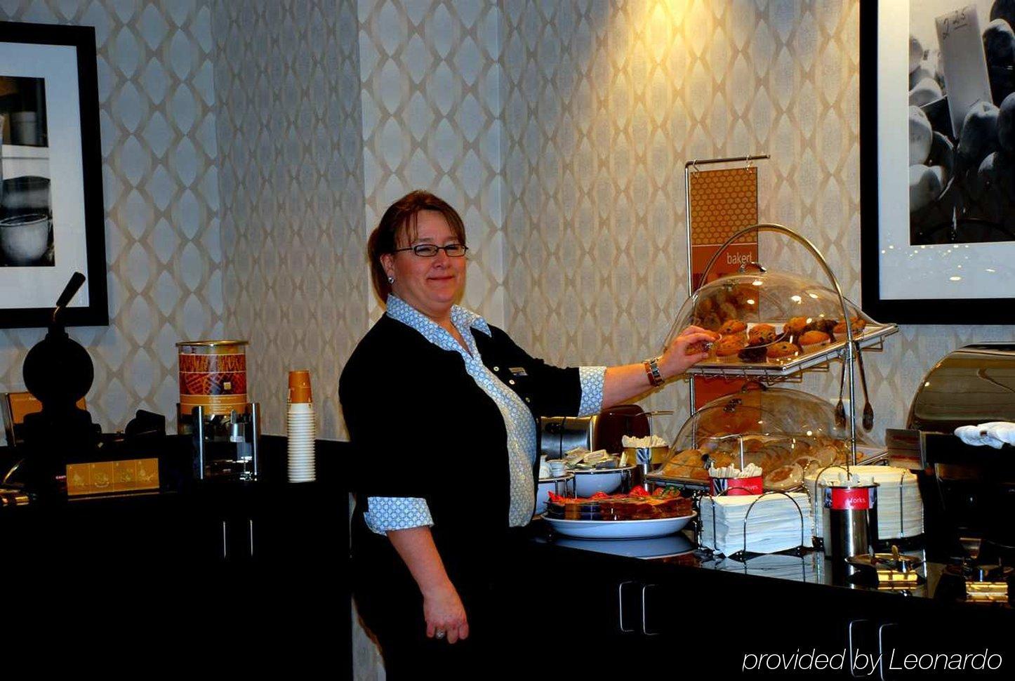 Hampton Inn & Suites By Hilton Lethbridge Restauracja zdjęcie